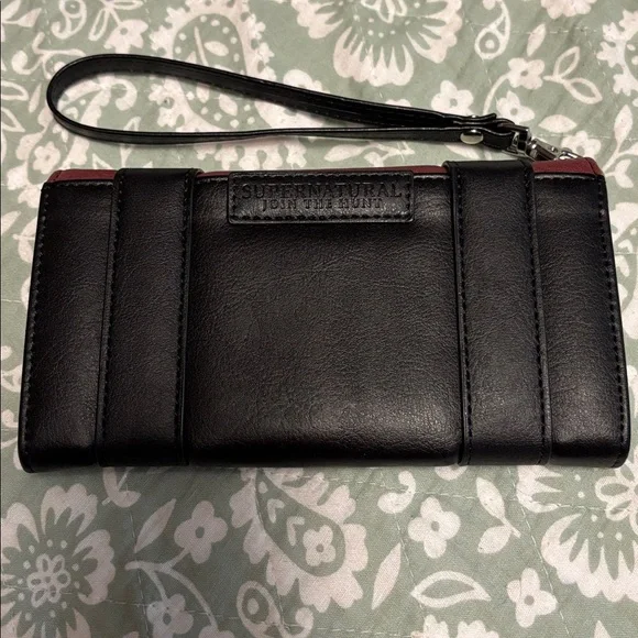 Supernatural Red and Black Wristlet Wallet - Picture 2 of 4